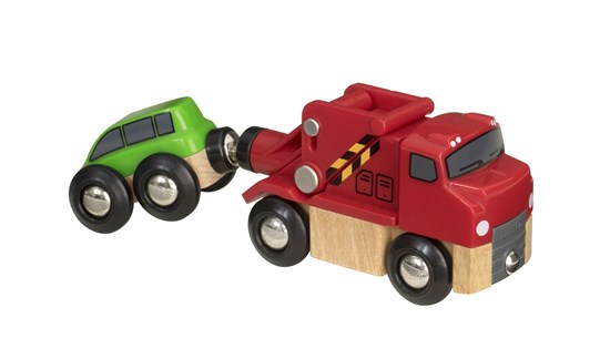 BRIO Tow Truck